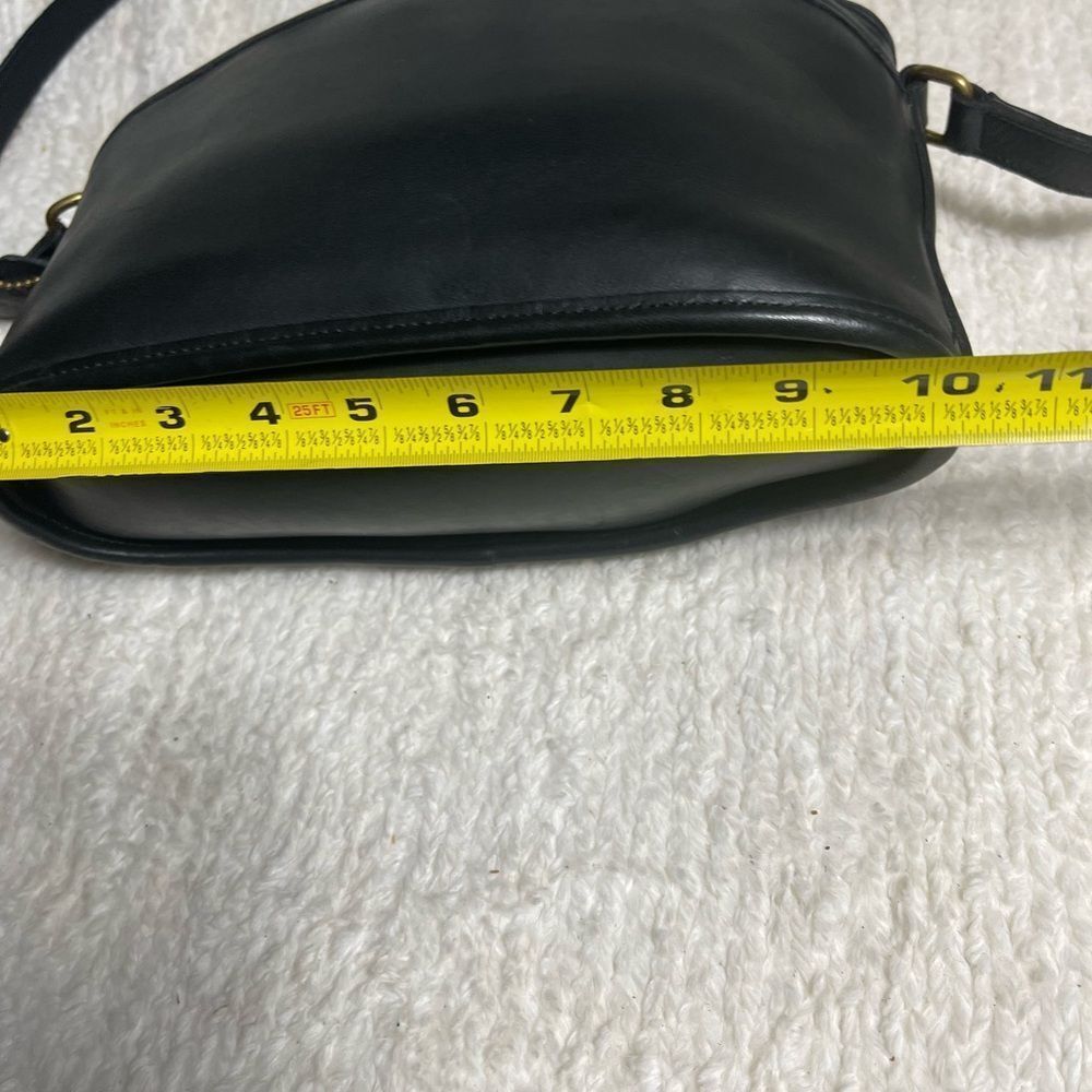 Vintage Coach 9976 Black Leather Crossbody Bag  adjustable strap Brass hardwares - Picture 9 of 14